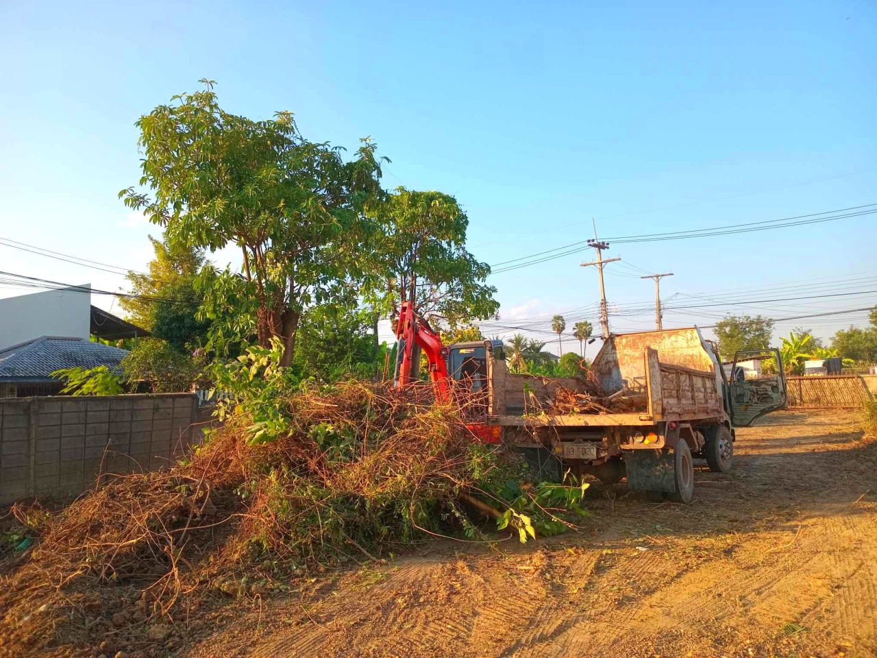 470685568_497117819551999_8712002928235691520_n.jpg - รื้อป่า ถางป่า พร้อมขนทิ้ง ดำเนินงานโดยทีมงานมืออาชีพ | https://รถแม็คโครให้เช่ากําแพงเพชร.com